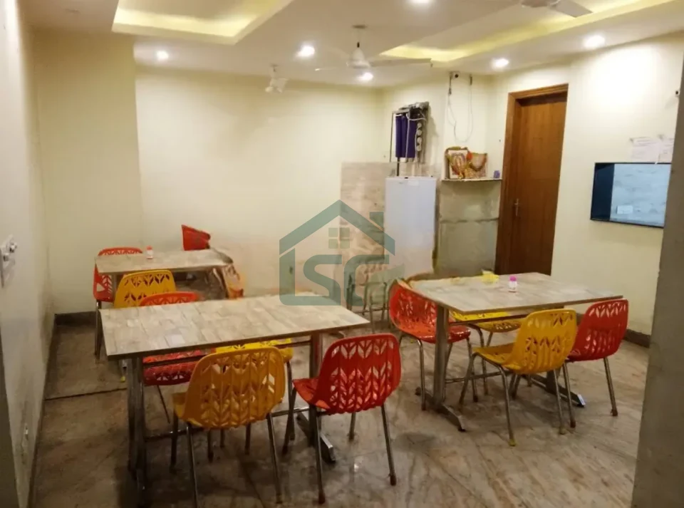 Executive Andhra paying Guest in Sector 39, Gurugram — property photo 4