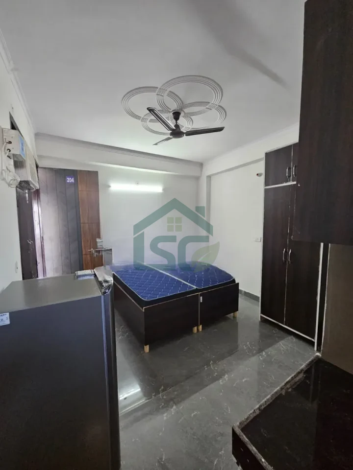 Karan Room For Rent in Sector 67, Gurugram — property photo 3