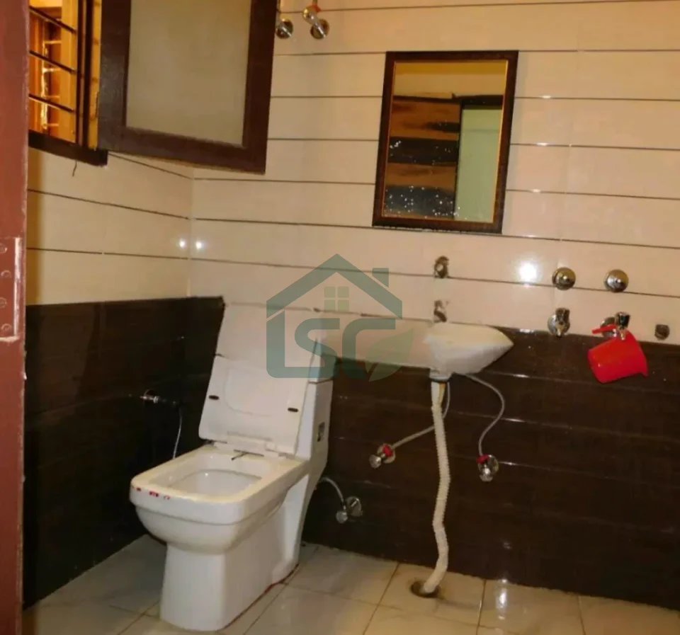 SKY home PG in Sector 63, Noida — property photo 1