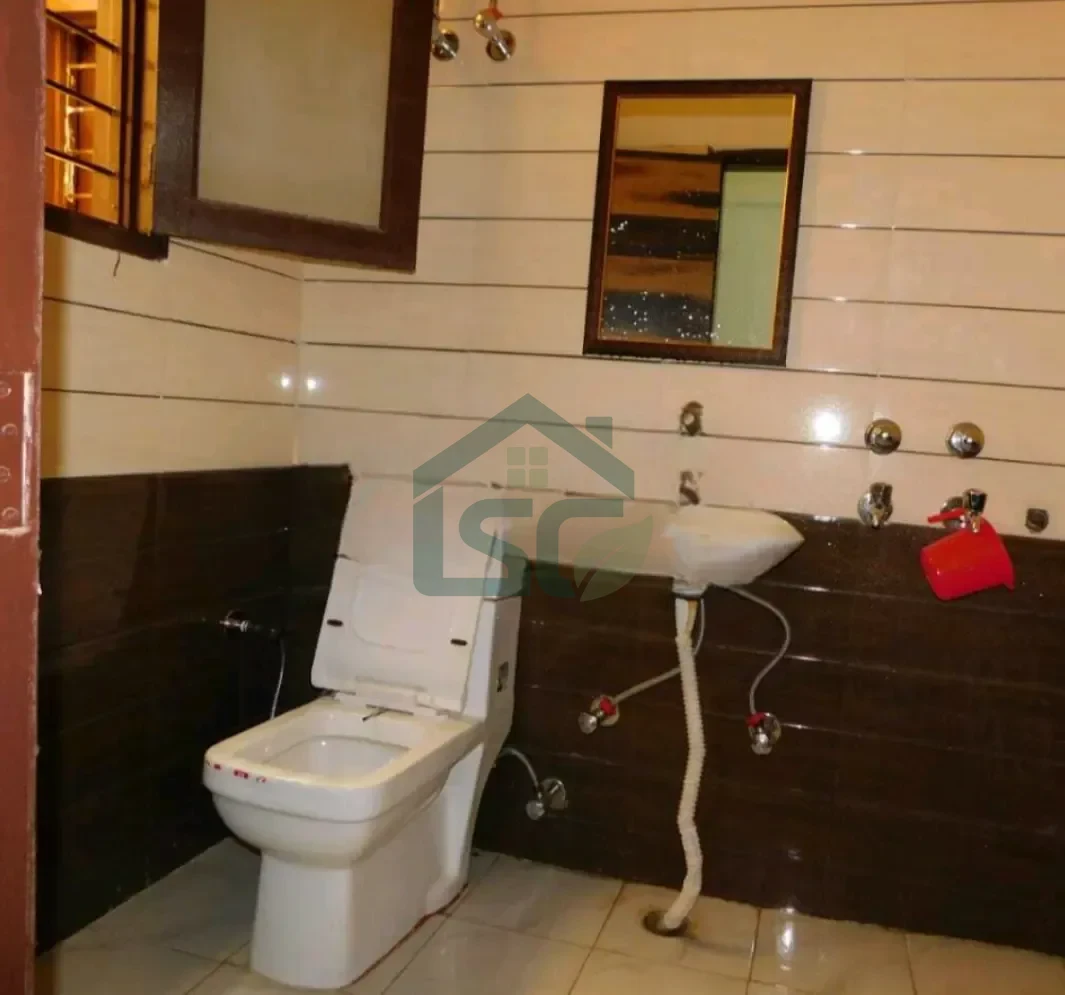 SKY home PG in Sector 63, Noida — property photo 1