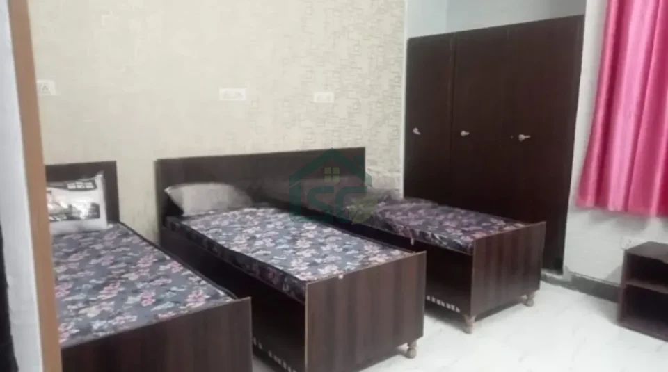 Banke bihari PG in Sector 15, Noida — property photo 2