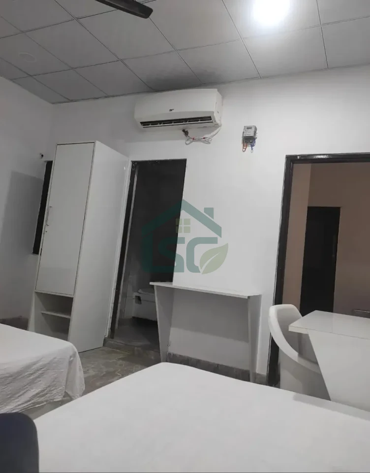 Verma PG in Ashok Vihar, Delhi — property photo 2