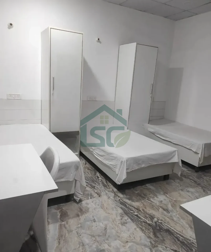 Verma PG in Ashok Vihar, Delhi — property photo 4