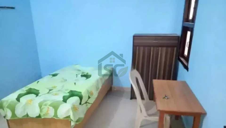Madhu PG Accomodation in Sector 128, Noida — property photo 2