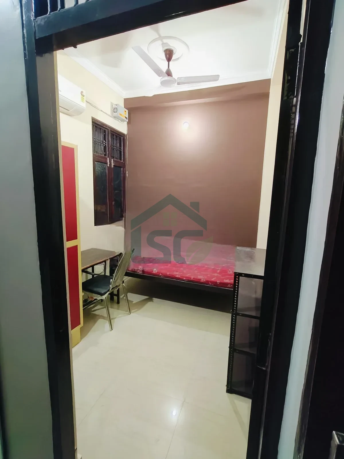 At Jai Bharat Girls Hostel, Nandram mandir, Lucknow