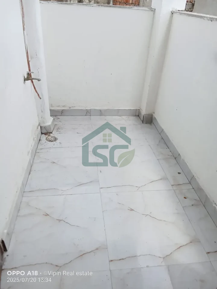 Sushant Lok in Sector 43, Gurugram — property photo 4