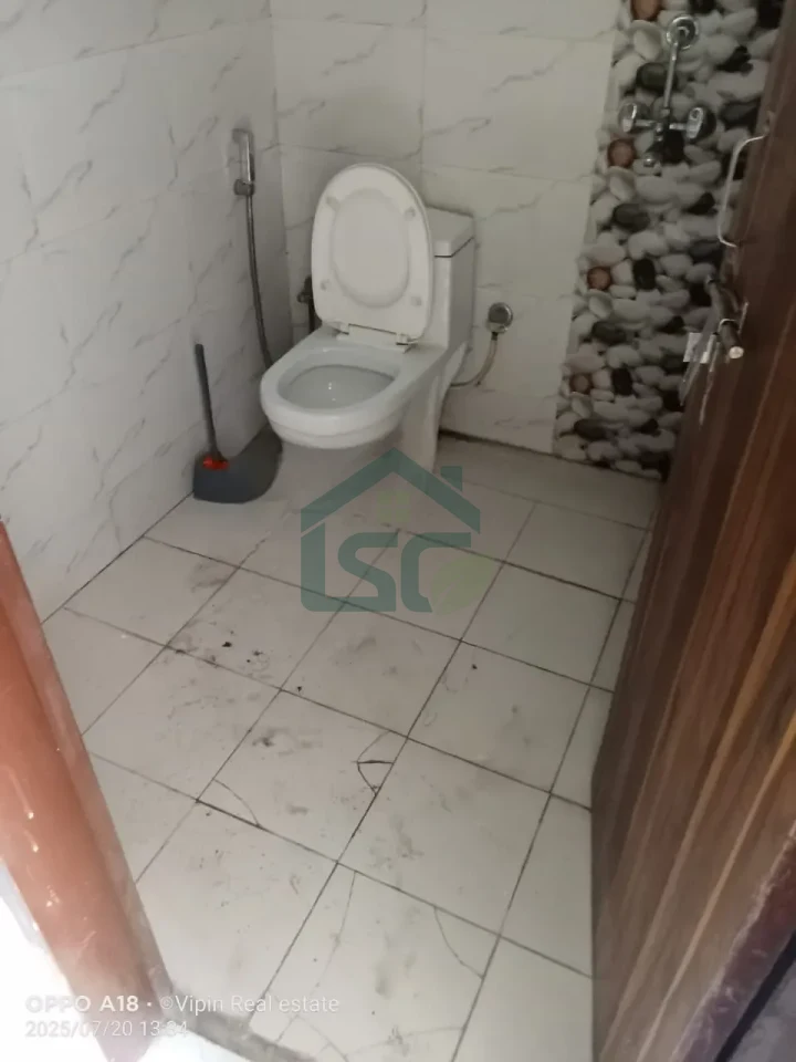 Sushant Lok in Sector 43, Gurugram — property photo 2