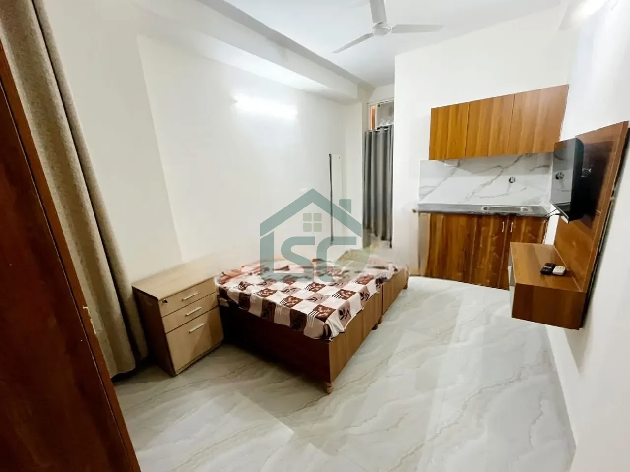 Thakran House in Sector 39, Gurugram — property photo 1