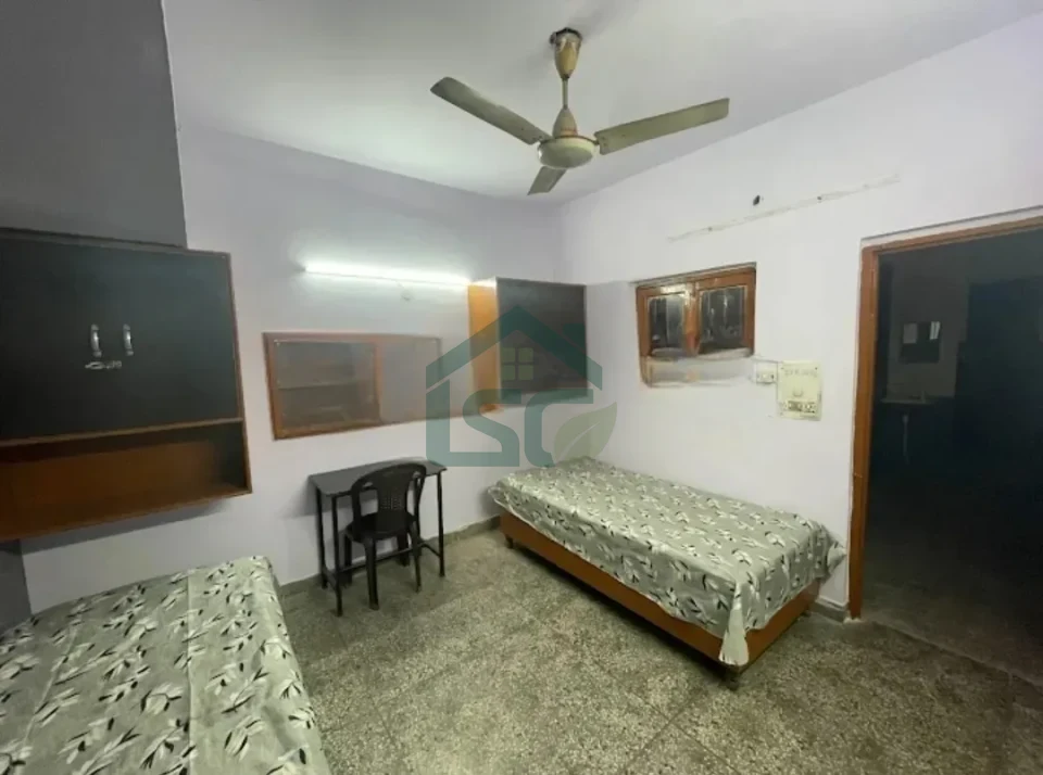 Homestayz Living in Hauz Khas, Delhi — property photo 1