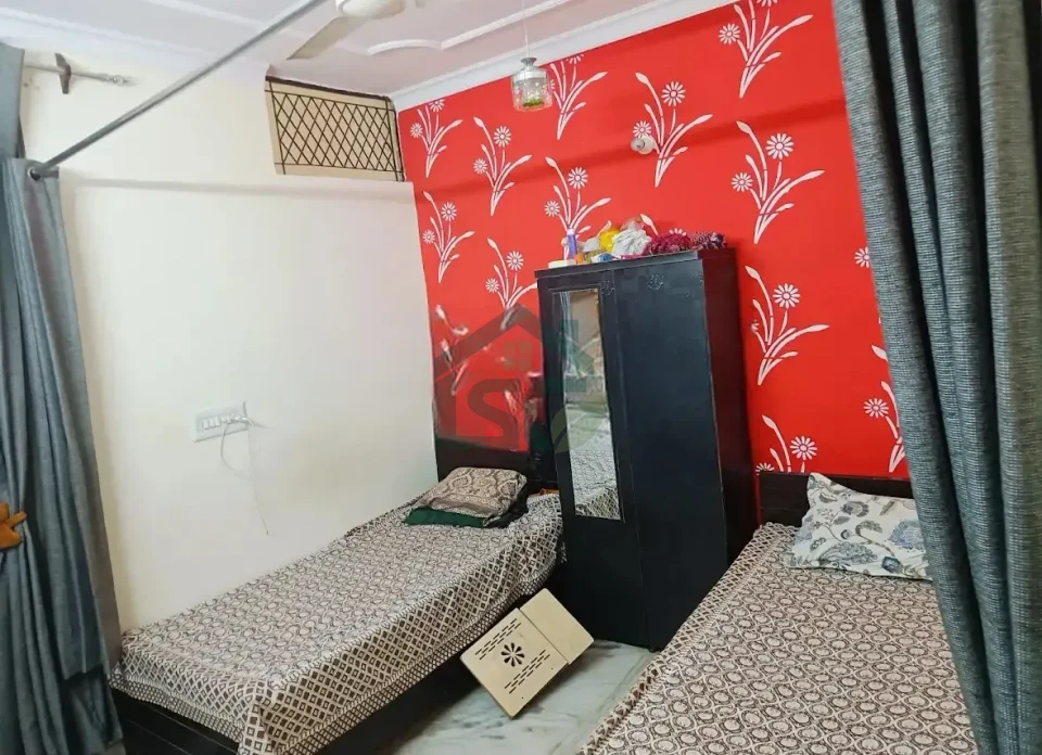 Elegant girls PG in Sector 17, Gurugram — property photo 5