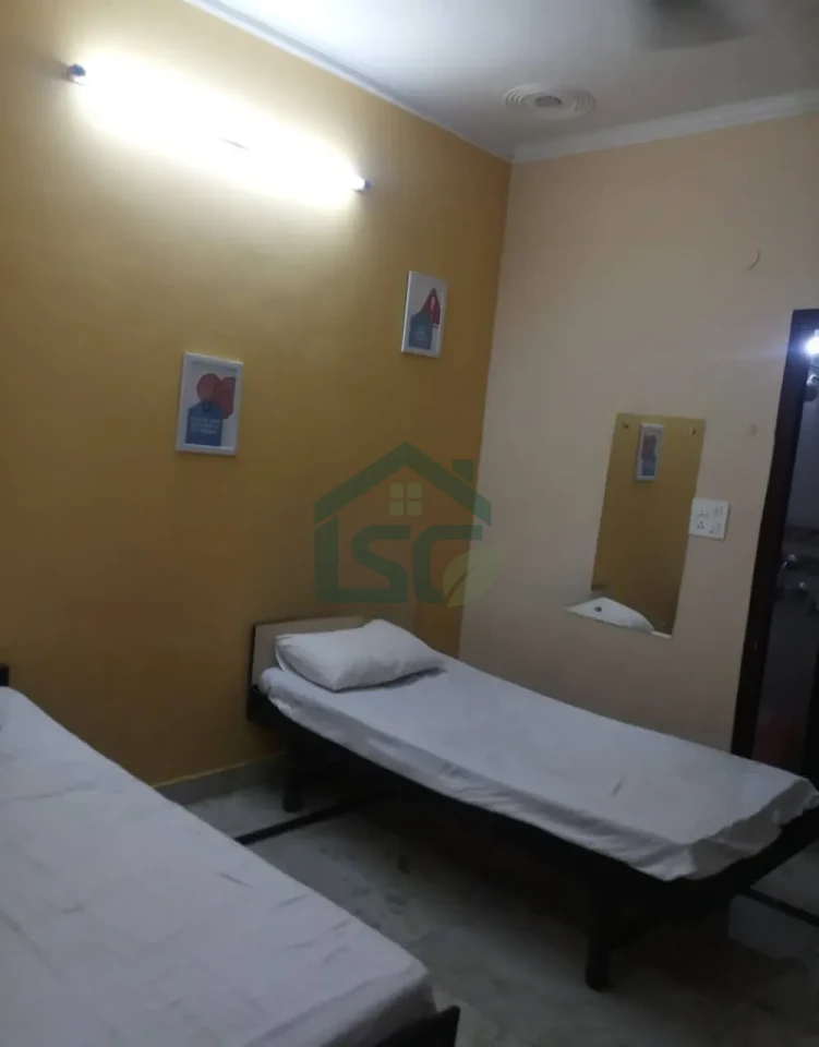 Vinayak PG in Sector 38, Gurugram — property photo 2