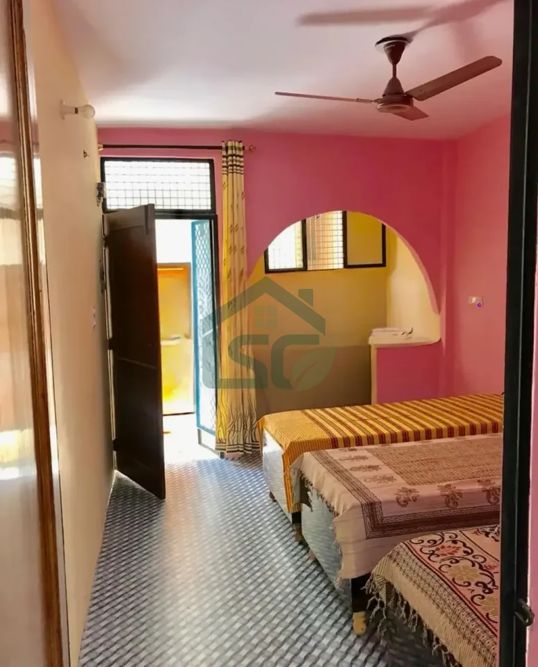 Maa Girls PG in Karam Pura, Delhi — property photo 1
