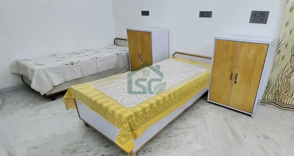 Maa Girls PG in Karam Pura, Delhi — property photo 3