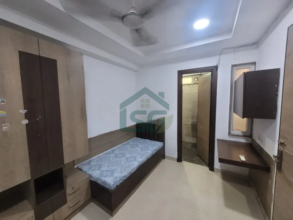 Hi-fi PG FOR Girls in GTB Nagar, Delhi — property photo 2