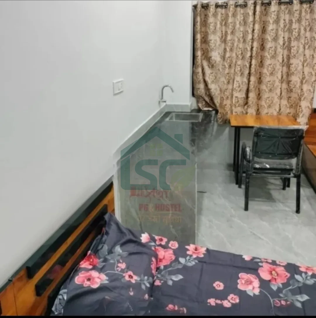 At Pratha Sharee PG & Hostel, Tigaria Rao, Indore