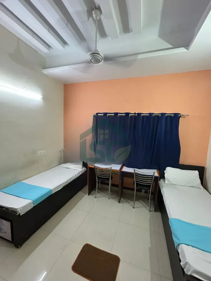Premium Stays Boys Hostel in Kamla Nagar, Delhi — property photo 5
