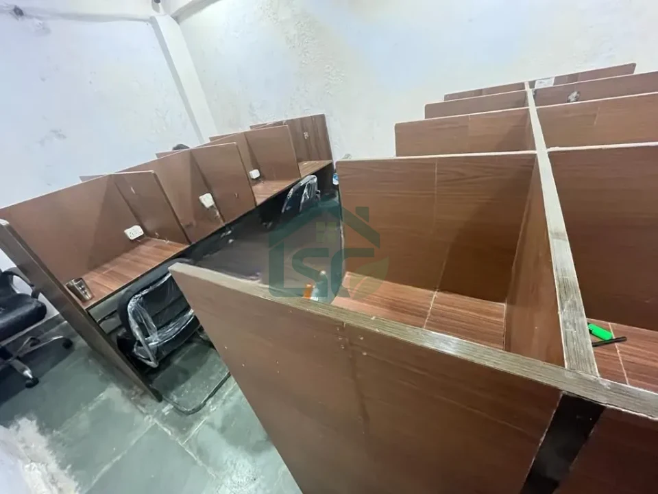 Premium Stays Boys Hostel in Kamla Nagar, Delhi — property photo 3