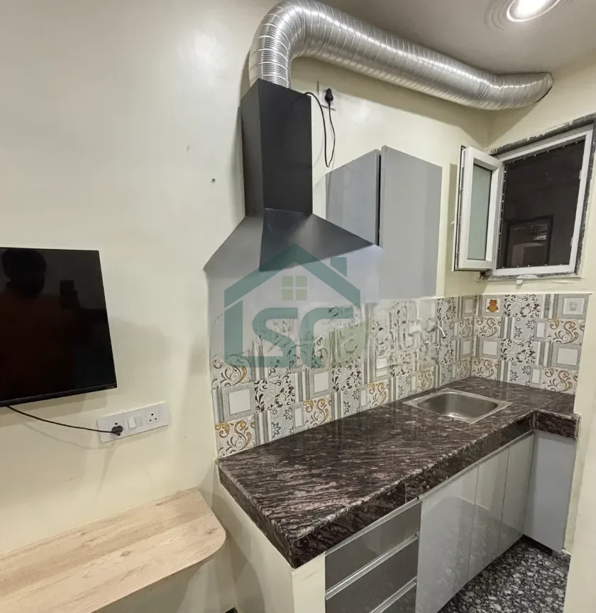 Luxury 1RK in Sector 38, Gurugram — property photo 3
