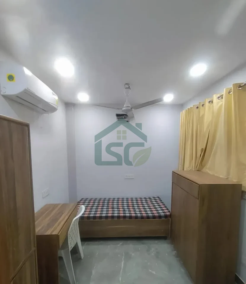 Shri Hem PG in Punjabi Bagh, Delhi — property photo 1
