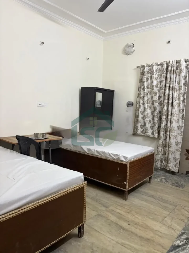 Luxury PG for boys in Sector 40, Noida — property photo 3
