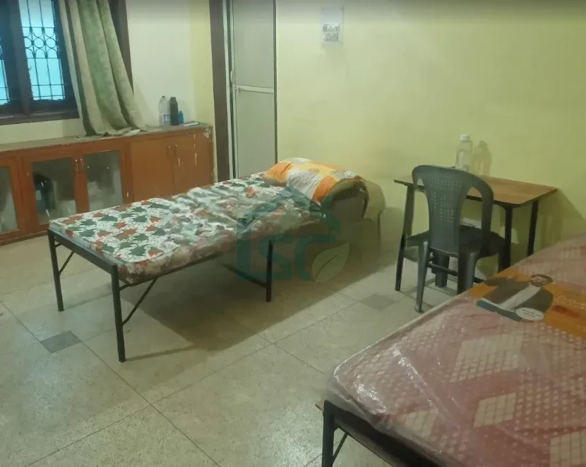 At Platinum Boys Hostel, Rachna Nagar, Bhopal