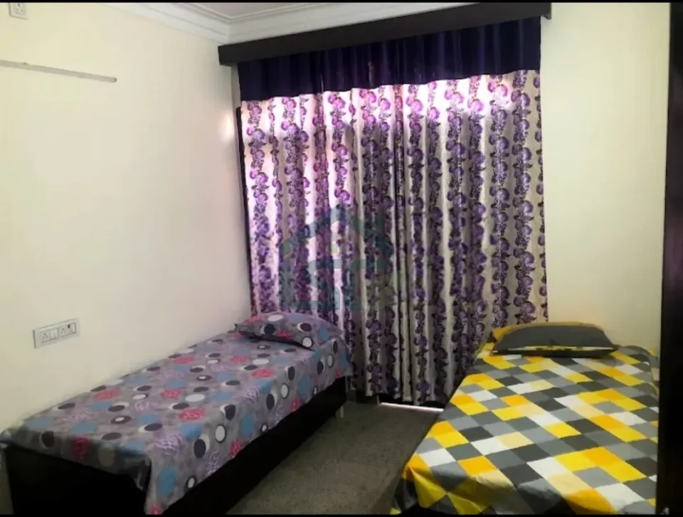 Hollyhocks PG (Girls Only) in Okhla, Delhi — property photo 4