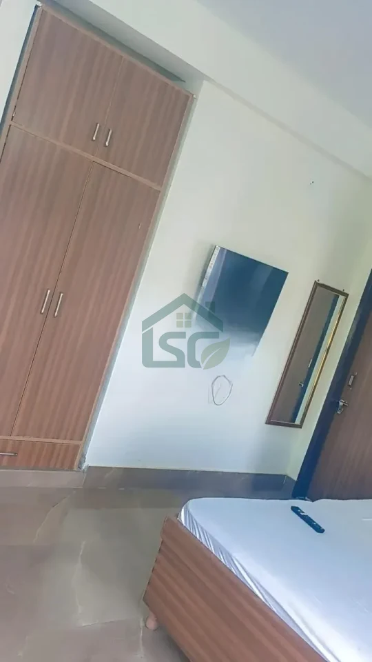 1 RK Fully Furnished Room in Sector 17, Gurugram — property photo 4