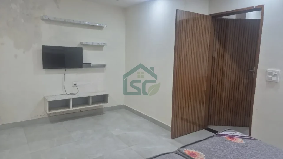 Sushant Lok in Sector 43, Gurugram — property photo 5