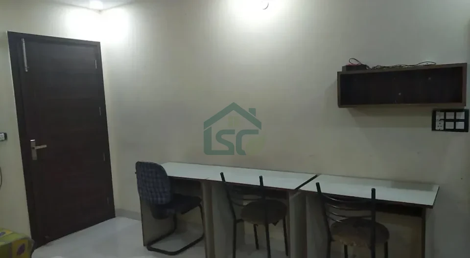Vandana Johri PG in Punjabi Bagh, Delhi — property photo 4