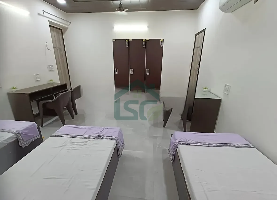 Jindal PG in Mehrauli, Delhi — property photo 1