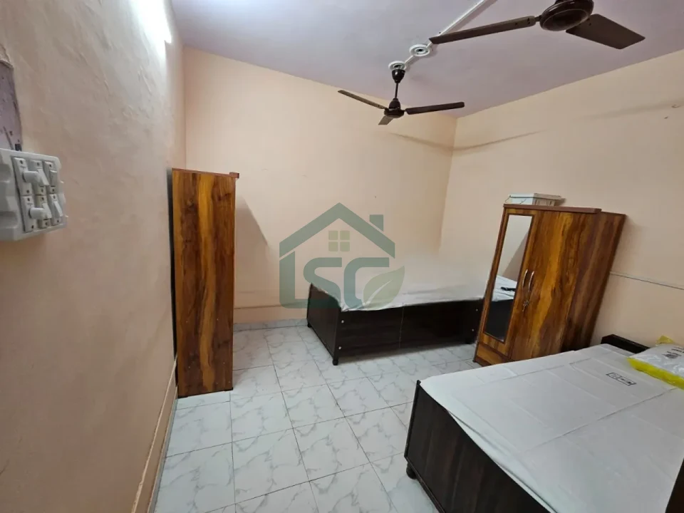 Calm Tree PG for Girls in Mayur Vihar, Delhi — property photo 2