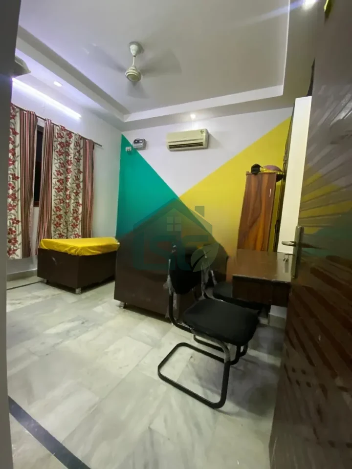 Vidhya niwas girls hostel in Malka Ganj, Delhi — property photo 2