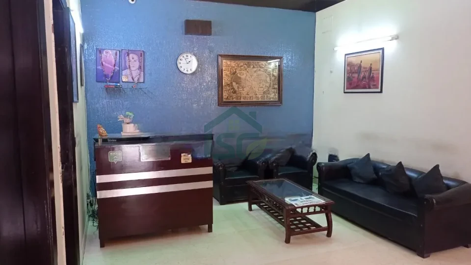 Luxurious PG in Sector 25, Gurugram — property photo 2
