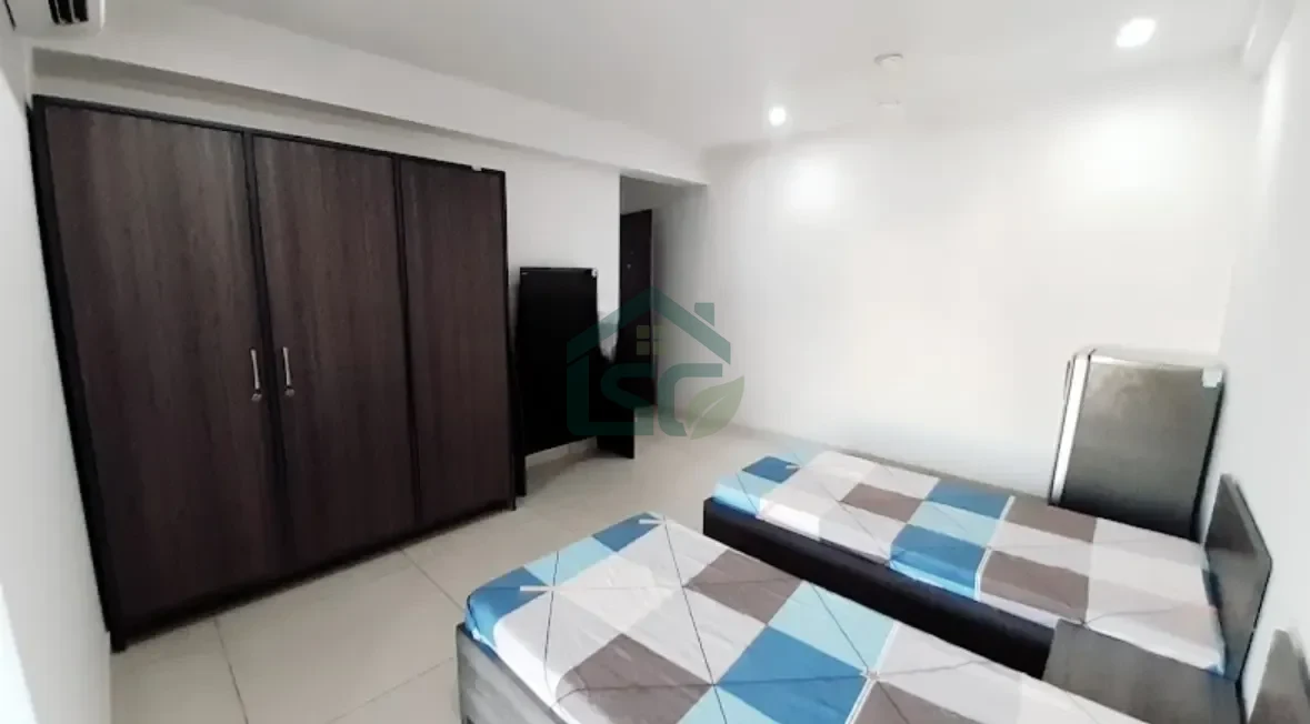 ASR Living in Shakarpur, Delhi — property photo 1