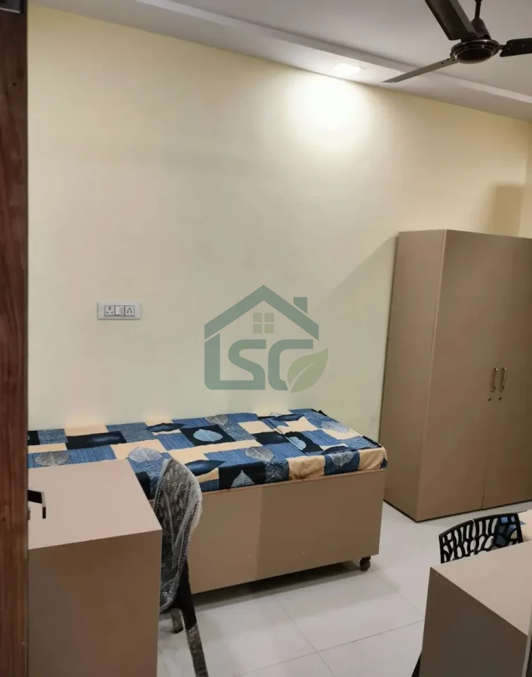 ASR Living in Shakarpur, Delhi — property photo 5