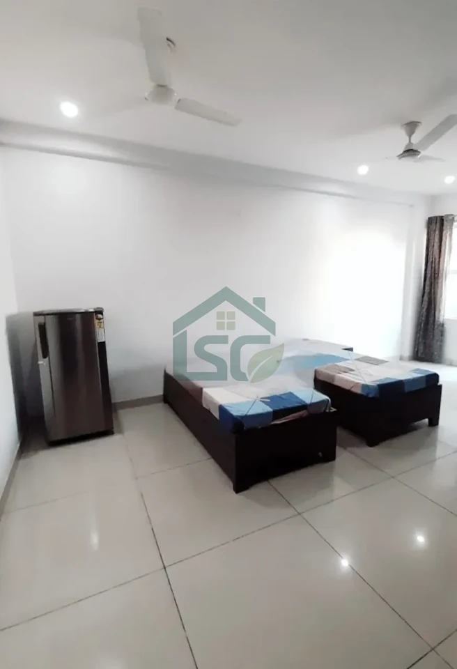 ASR Living in Shakarpur, Delhi — property photo 2