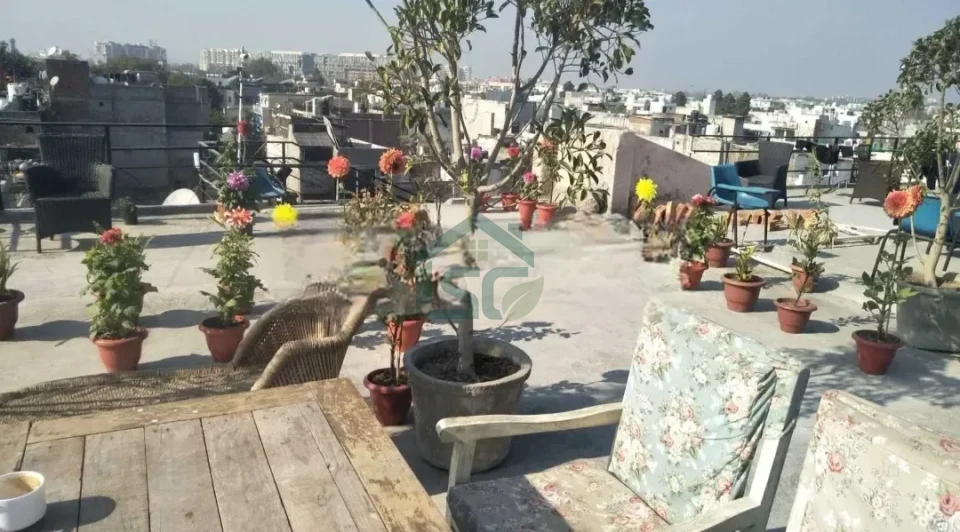 PG Live in Ansari Nagar East, Delhi — property photo 4