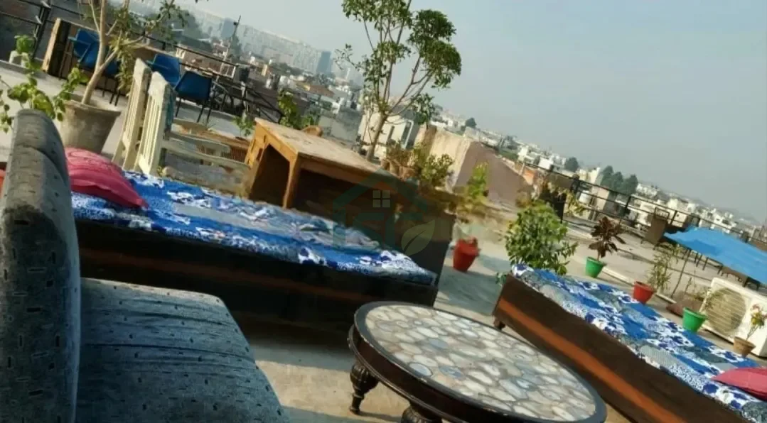 PG Live in Ansari Nagar East, Delhi — property photo 1