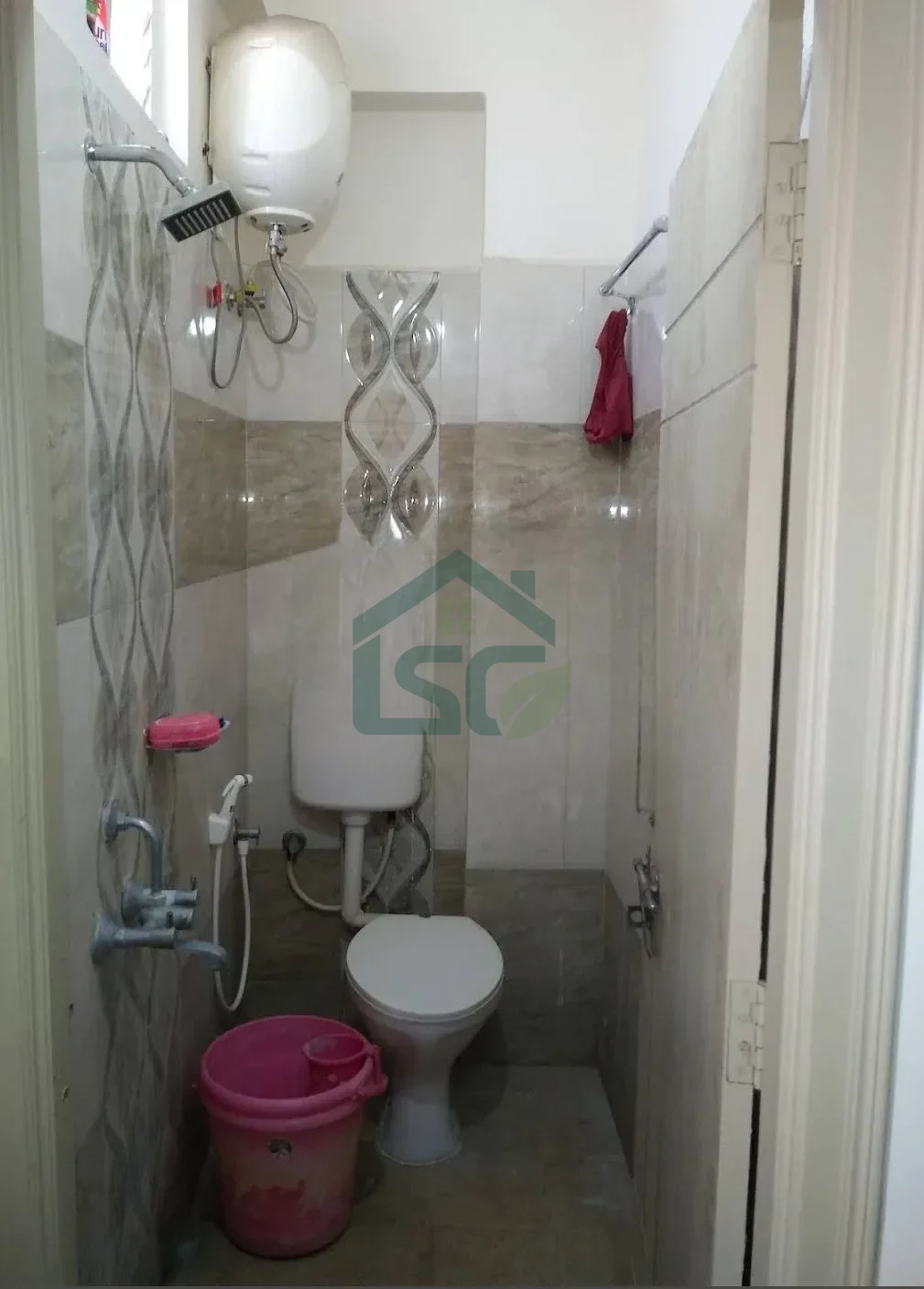 At Sunitha Reddy Luxury & Men'S Hostel, Gachibowli, Hyderabad