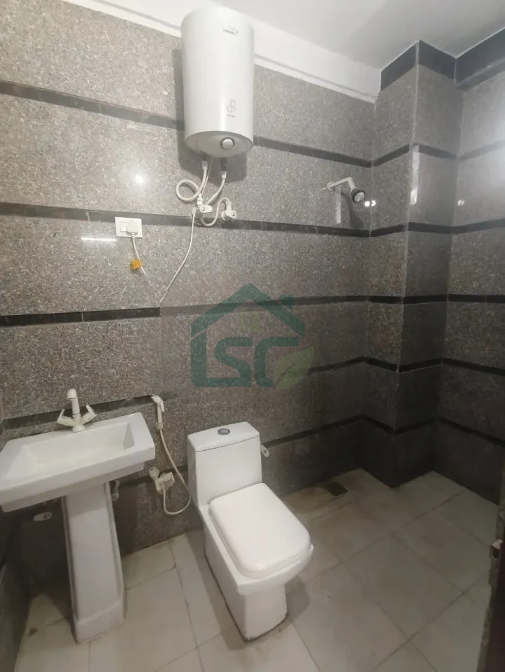 ASR living in Sector 63 A, Noida — property photo 5