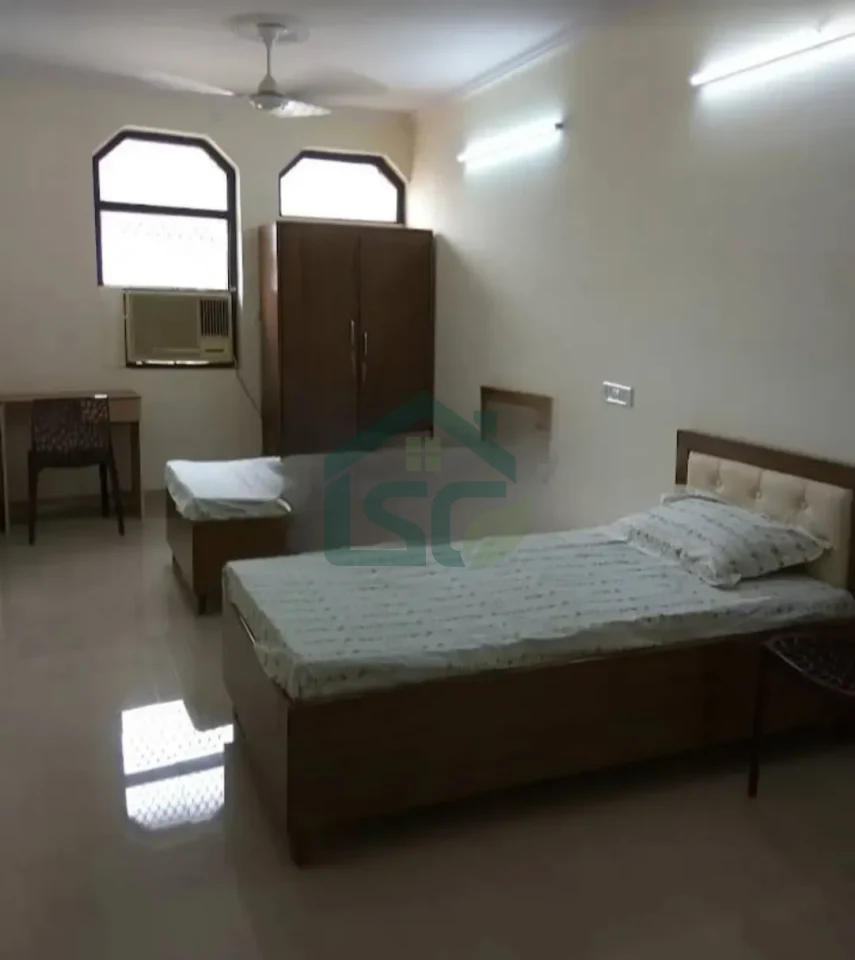 Manish's PG Gautam Nagar in Green Park, Delhi — property photo 4