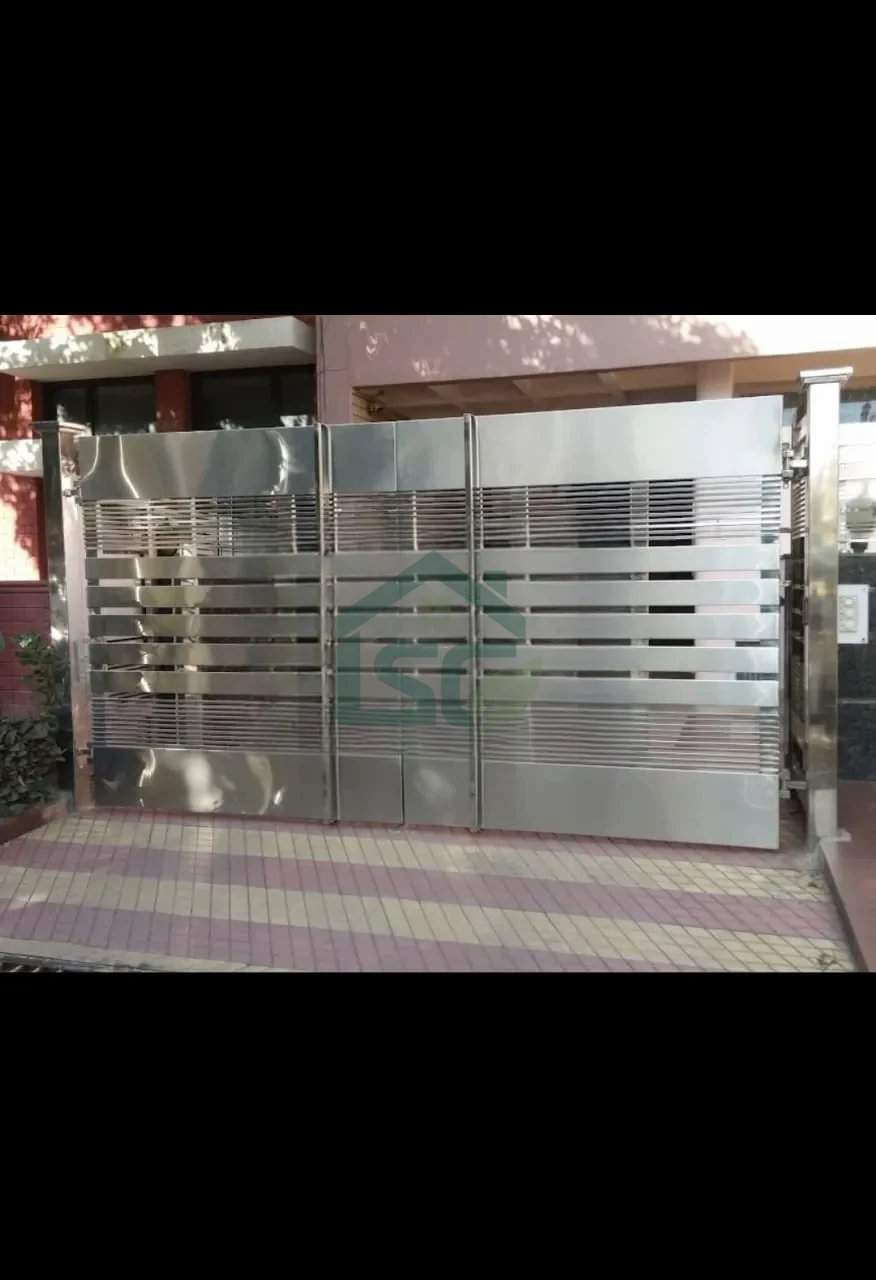 At Monty PG Service, Sector 34, Chandigarh