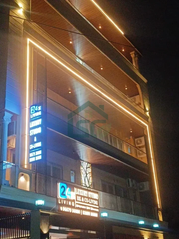 24 X Living 1 RK Luxury Co-Living in Sector 39, Gurugram — property photo 5