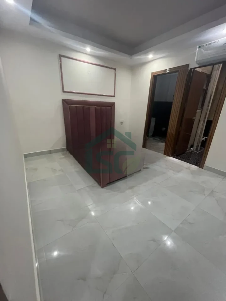 Sushant Lok block C in Sector 43, Gurugram — property photo 2