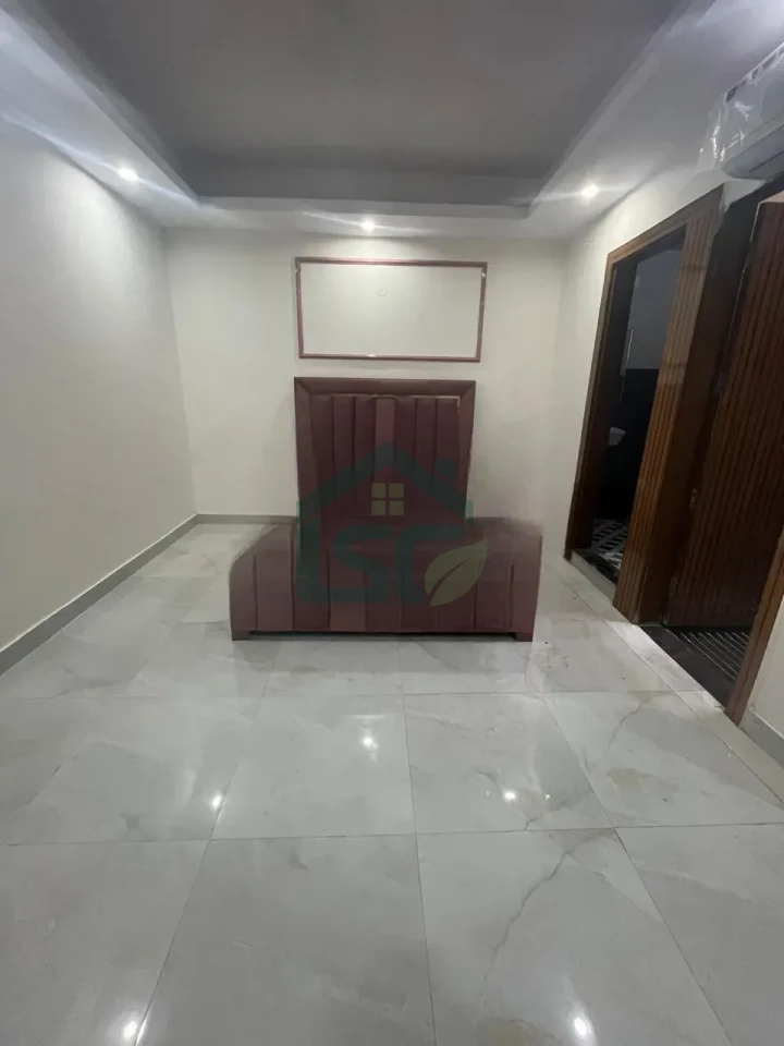 Sushant Lok block C in Sector 43, Gurugram — property photo 1