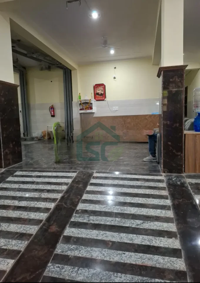 U men PG in Sector 51, Noida — property photo 5