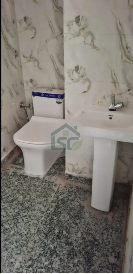 U men PG in Sector 51, Noida — property photo 2
