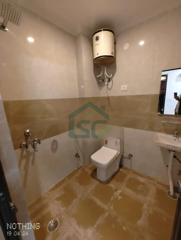 R.M. Home in Sector 24, Gurugram — property photo 4