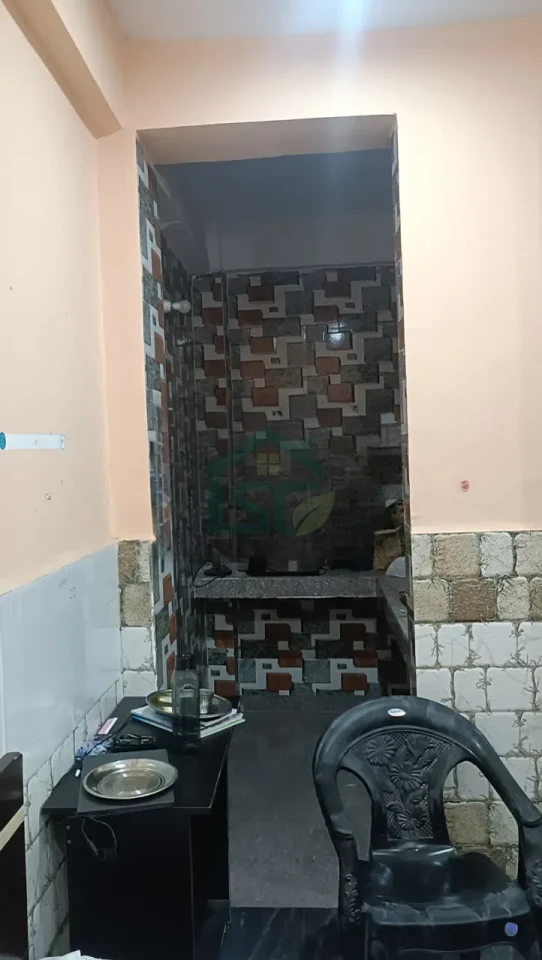 Goldey PG in Sector 135, Noida — property photo 1
