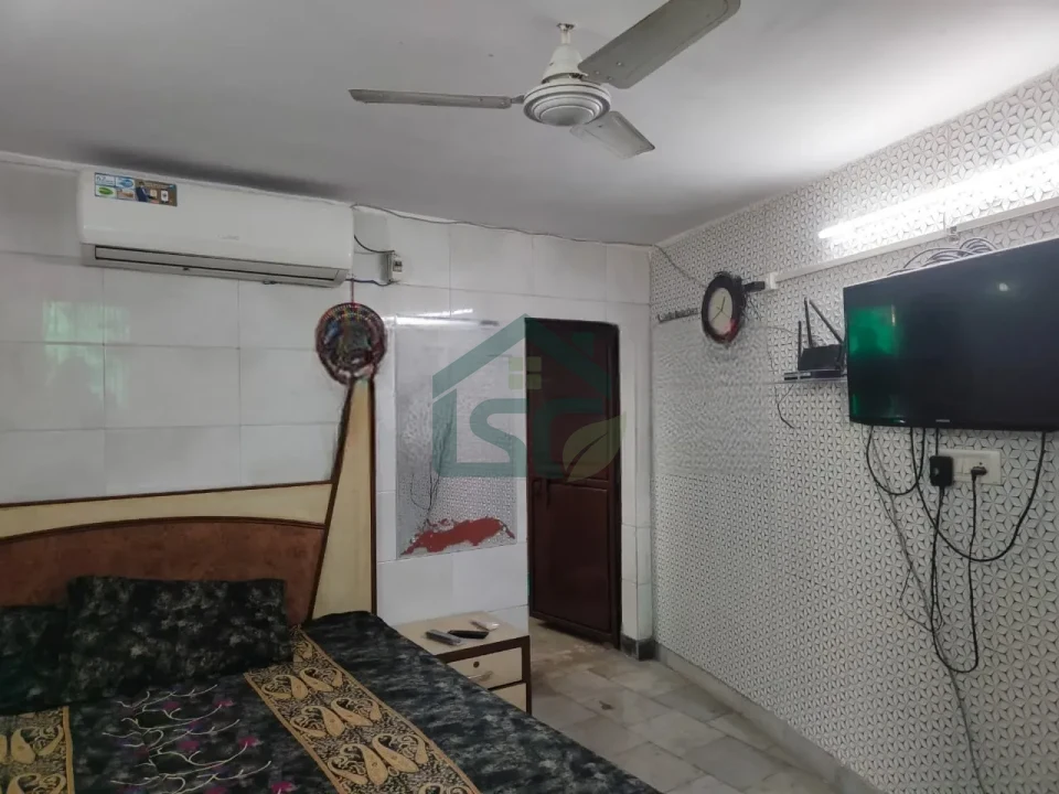 Rahul 1 RK in Kirti Nagar, Delhi — property photo 1